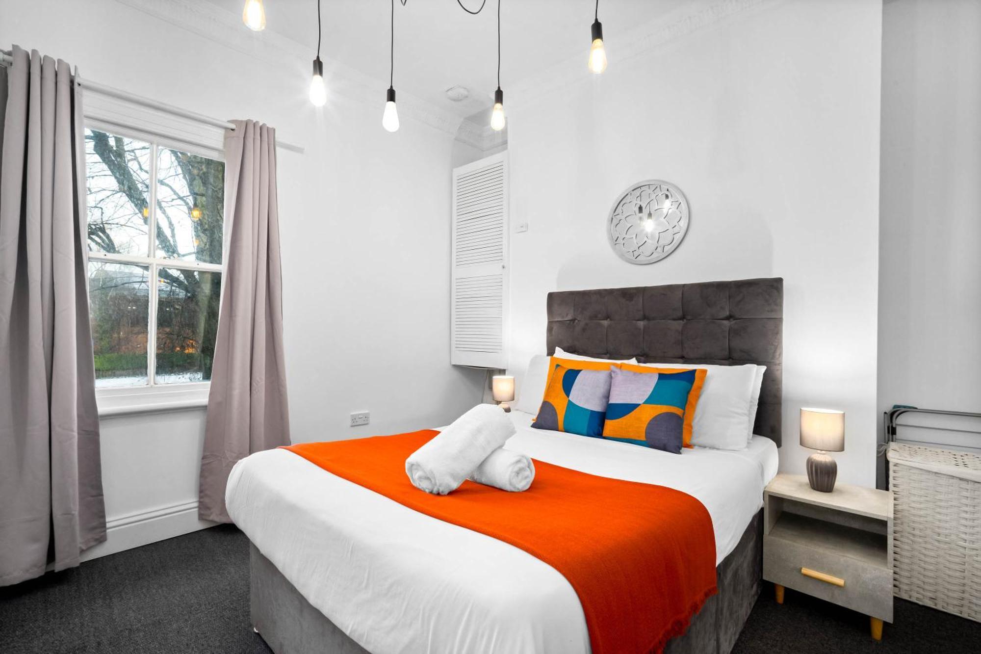 Luxury Apartment - Wolverhampton - Netflix - Smart Tv - Fast Wifi - 7Apc Dış mekan fotoğraf