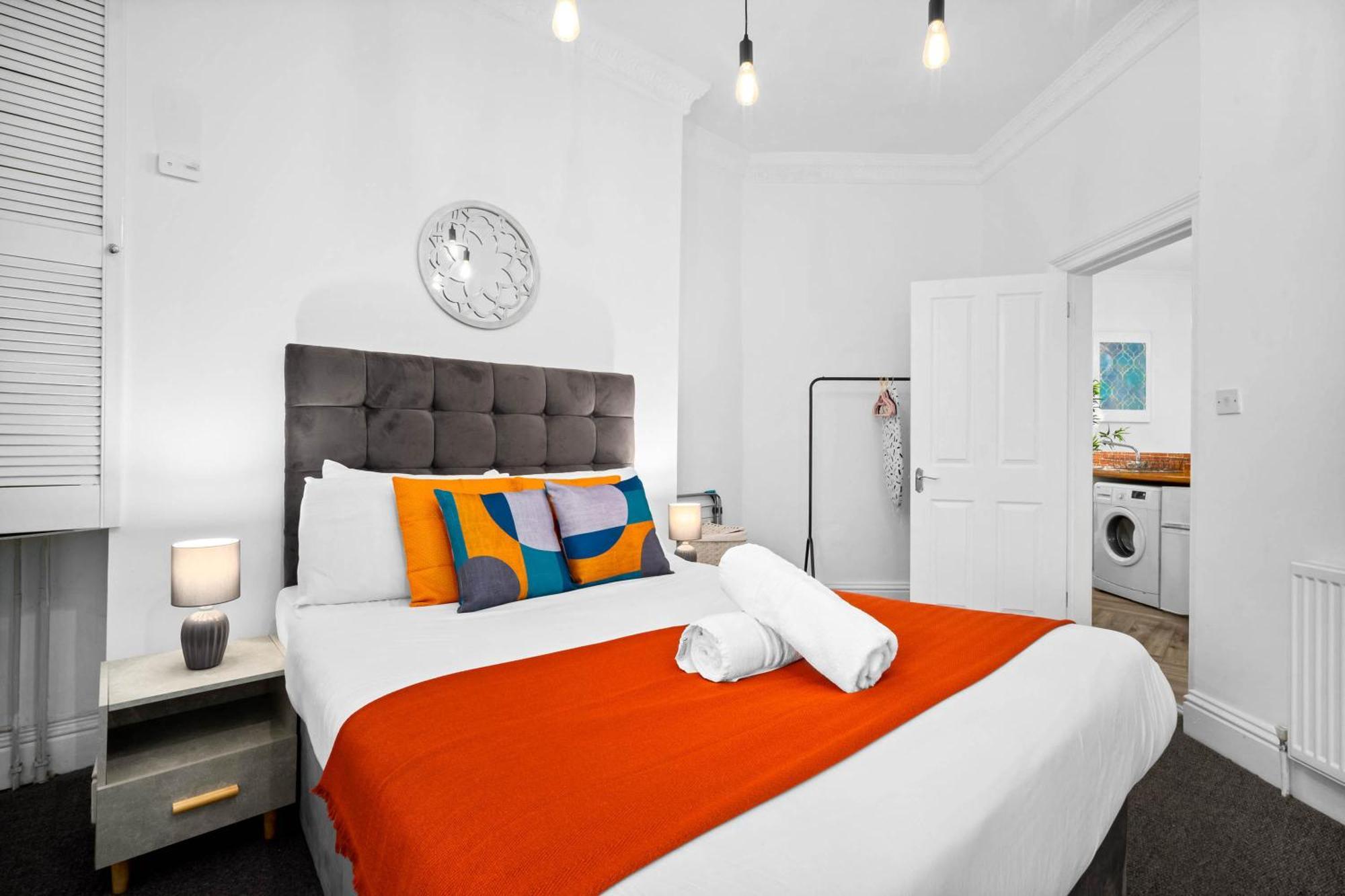 Luxury Apartment - Wolverhampton - Netflix - Smart Tv - Fast Wifi - 7Apc Dış mekan fotoğraf