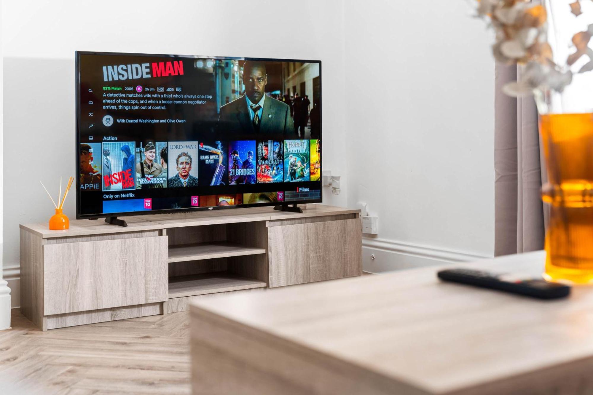 Luxury Apartment - Wolverhampton - Netflix - Smart Tv - Fast Wifi - 7Apc Dış mekan fotoğraf