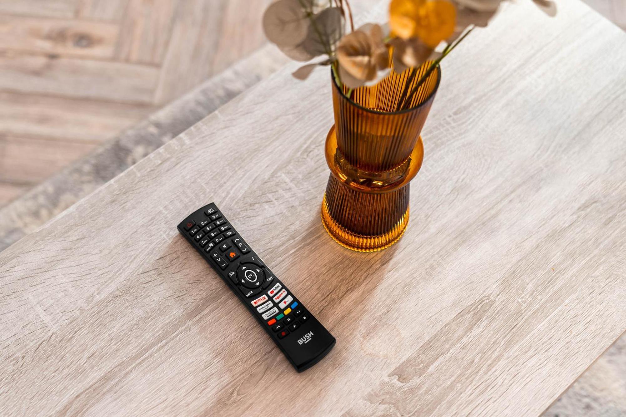 Luxury Apartment - Wolverhampton - Netflix - Smart Tv - Fast Wifi - 7Apc Dış mekan fotoğraf