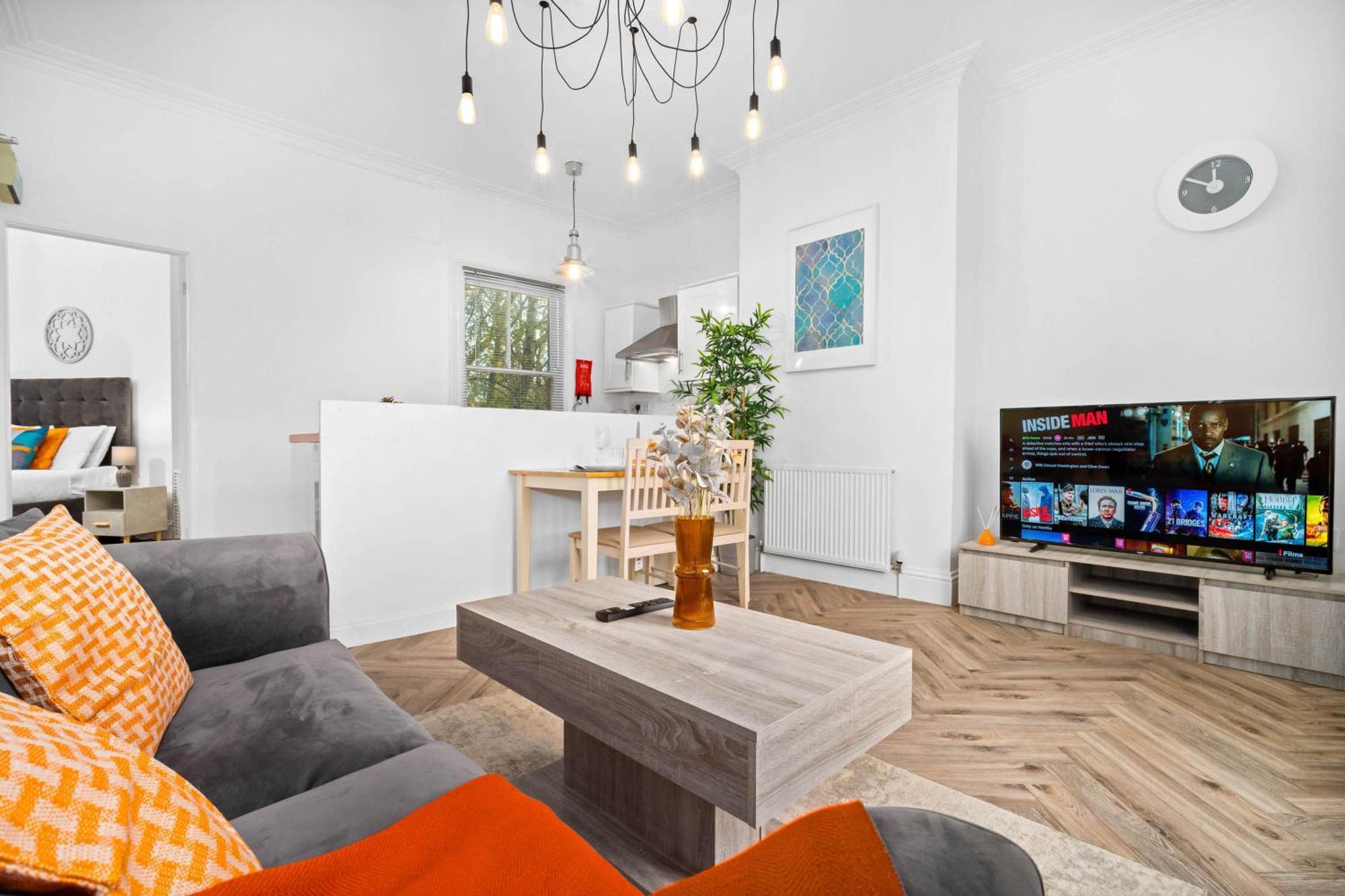 Luxury Apartment - Wolverhampton - Netflix - Smart Tv - Fast Wifi - 7Apc Dış mekan fotoğraf